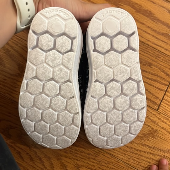 Adidas kid sneakers - Picture 2 of 2